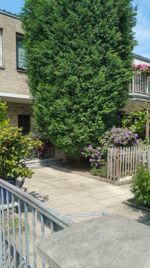 Erftmuendung Appartement Neuss Buitenkant foto